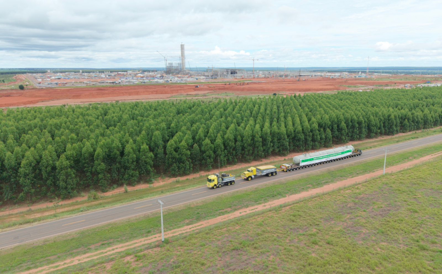 Megaoperação leva peça gigante ao Projeto Sucuriú