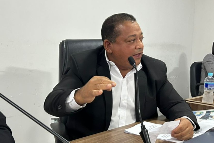 Vereador Gerson Gordo cobra soluções urgentes para esgoto, creche, rodovia e cultura em Inocência