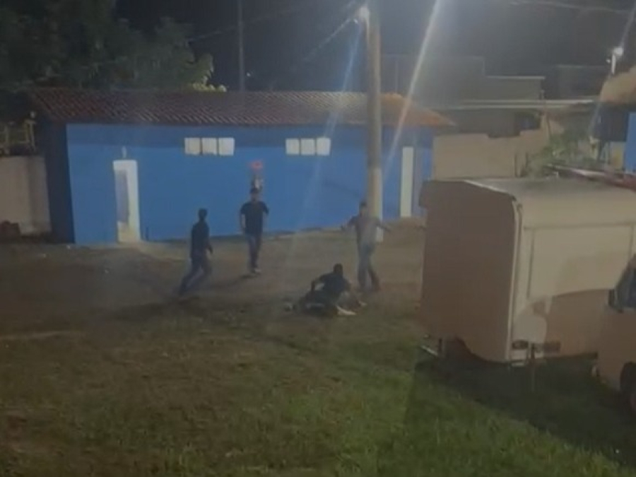Confusão na Cofapi termina em agressão e fuga dos suspeitos