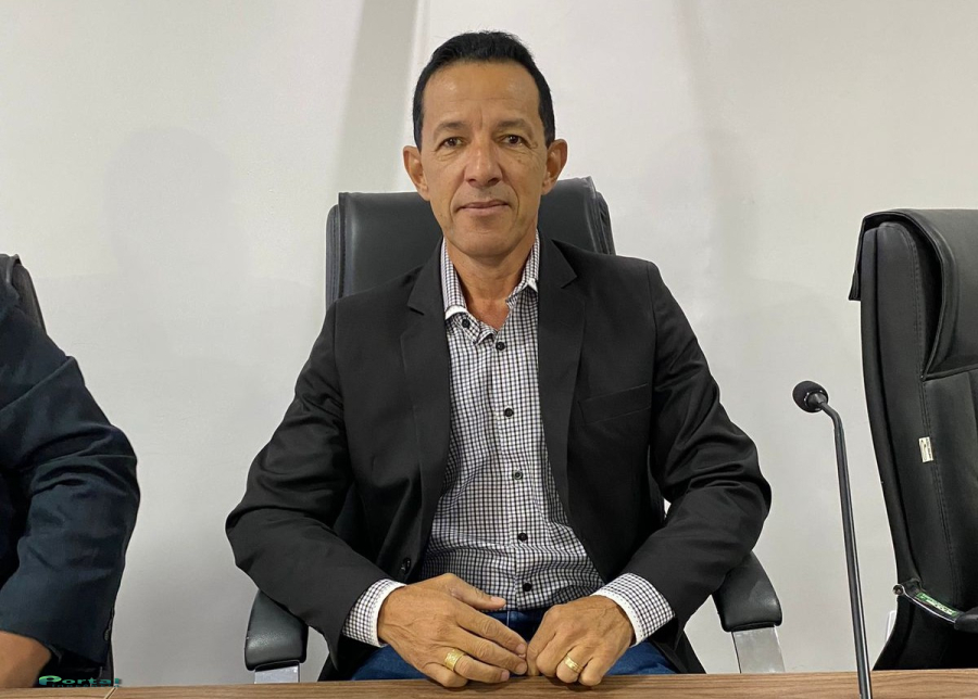 Vereador Valmes José de Carvalho, o “Dedé”, cobra melhorias e apresenta repúdio à MS Pantanal em sessão da Câmara de Inocência