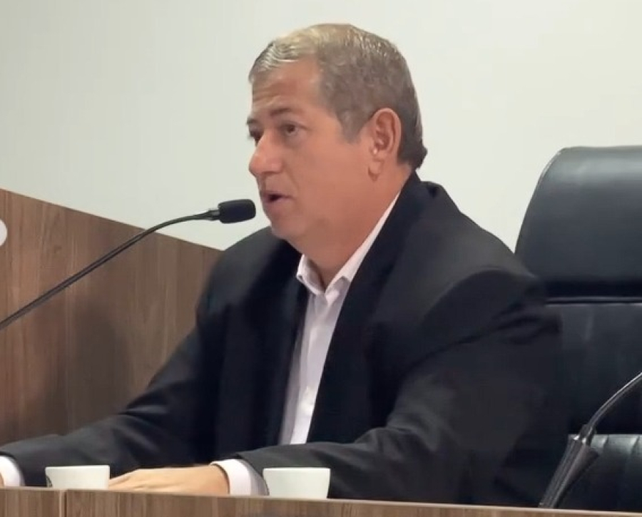 Vereador Drauton Batista solicita revisão de plantões e horas extras para profissionais de saúde